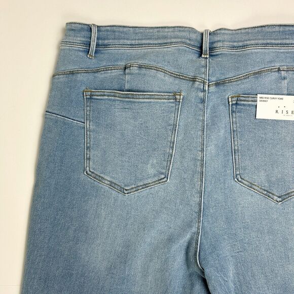 NWT Risen Mid Rise Curvy Yoke Skinny Jeans Light Wash Denim Pants Plus Size 3XL - Picture 6 of 16